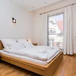 Hamilton - Atlantis Szálloda 4*