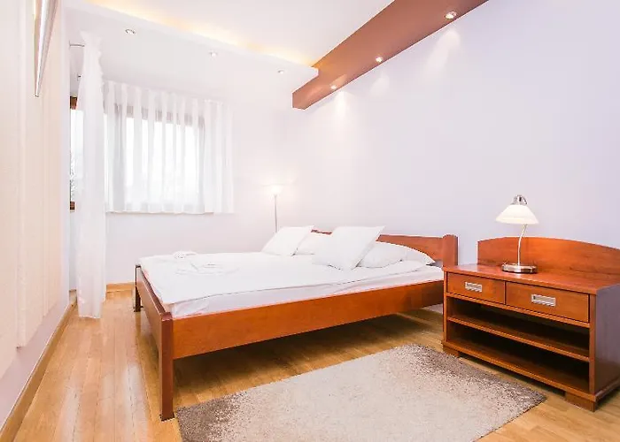 Hamilton - Atlantis 4* 克拉科夫