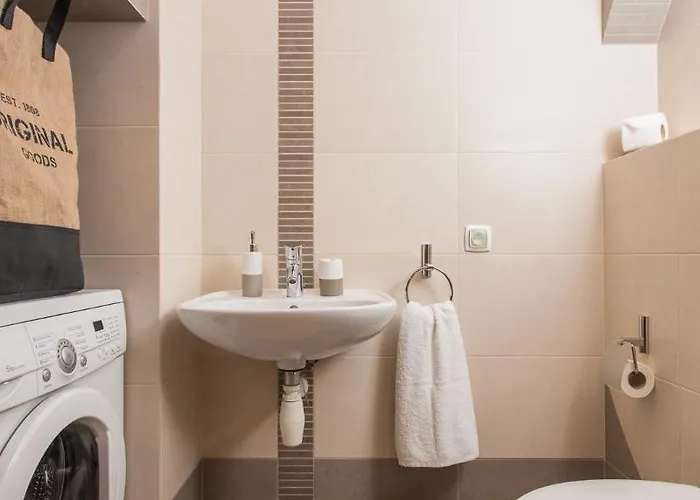 Hamilton - Atlantis Hotel Kraków