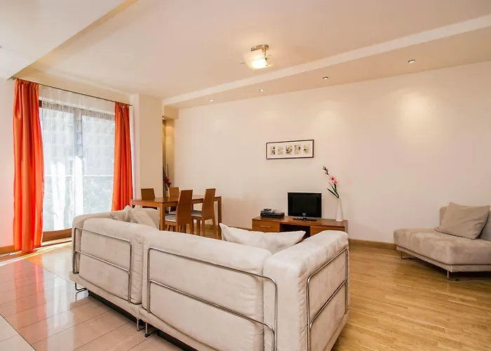 Hamilton - Atlantis Hotel