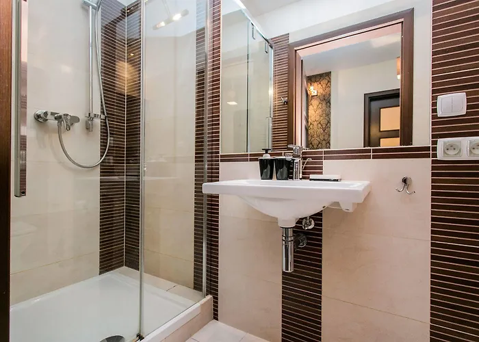 Hamilton - Atlantis Hotel 4*