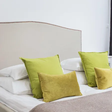 Hamilton - Atlantis Hotel 4*