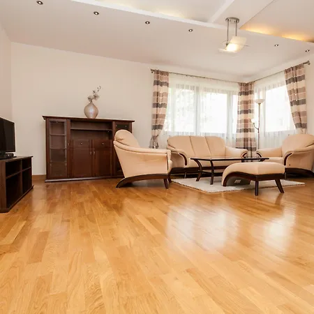 Hamilton - Atlantis Cracovia