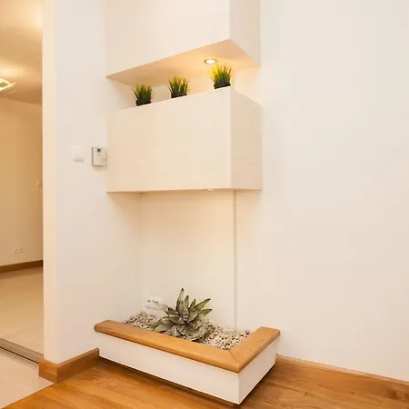 Hamilton - Atlantis 4* Cracovia