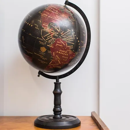 Hamilton - Atlantis Hotel