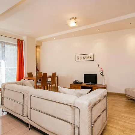 Hamilton - Atlantis Hotel